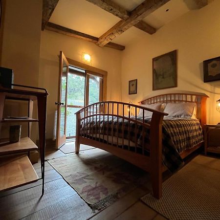 The Squibb Houses Cambria Extérieur photo
