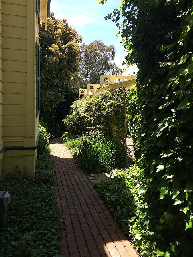 The Squibb Houses Cambria Extérieur photo