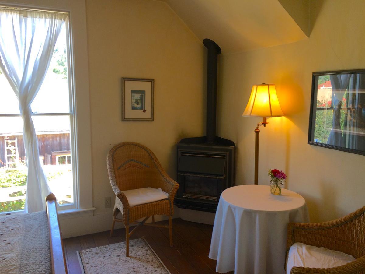 The Squibb Houses Cambria Extérieur photo