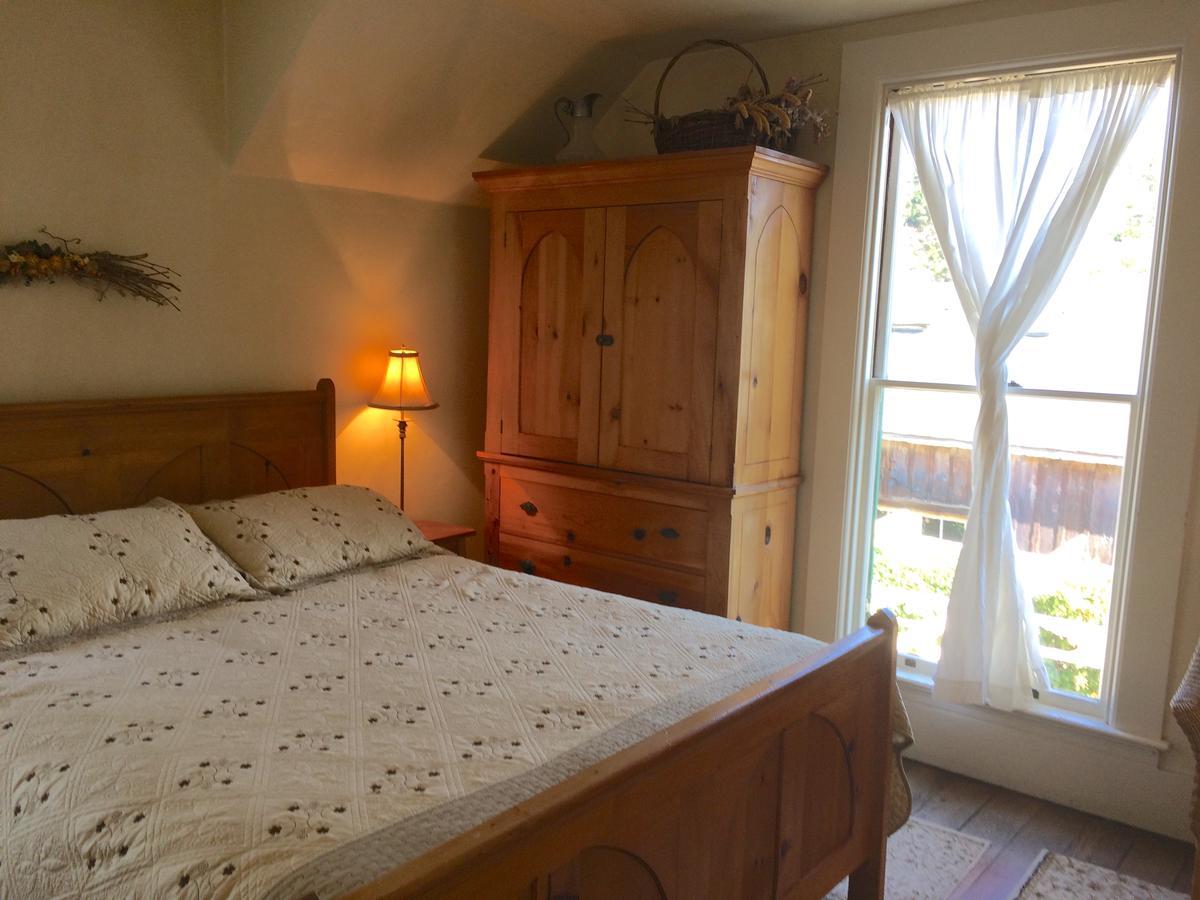 The Squibb Houses Cambria Extérieur photo